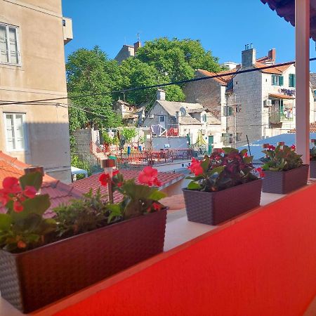 Apartment Dalmatino Сплит Экстерьер фото
