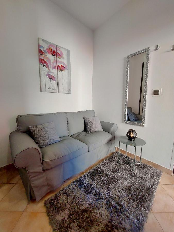 Apartment Dalmatino Сплит Экстерьер фото